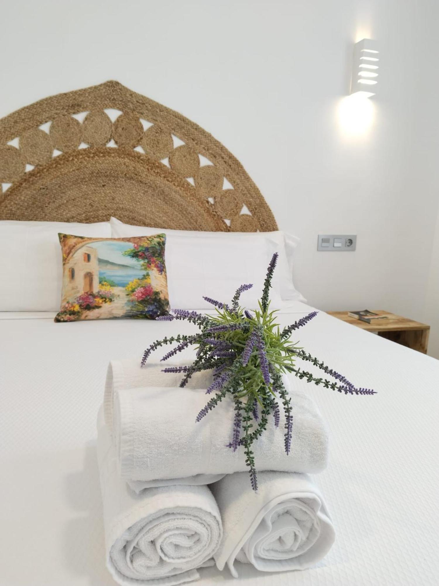 Hostal Aires Del Mar Carboneras Exteriör bild